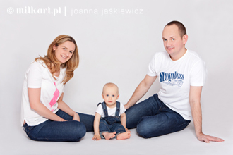 fotografia-rodzinna-zdjecia-rodzinne-sesja-zdjeciowa-rodzinna-zdejcia-rodzinne-poznan-MILKart-Joanna-Jaskiewicz